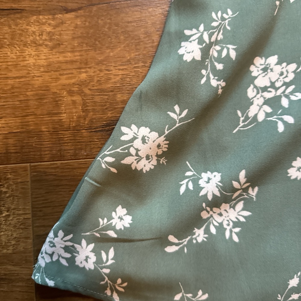 Floral Green Dress - Picture 6 of 9